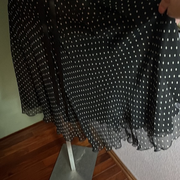 #12 Eliza J Flirty black polka dot asymmetrical hem sleeveless dress - Sz 4 - Picture 3 of 9